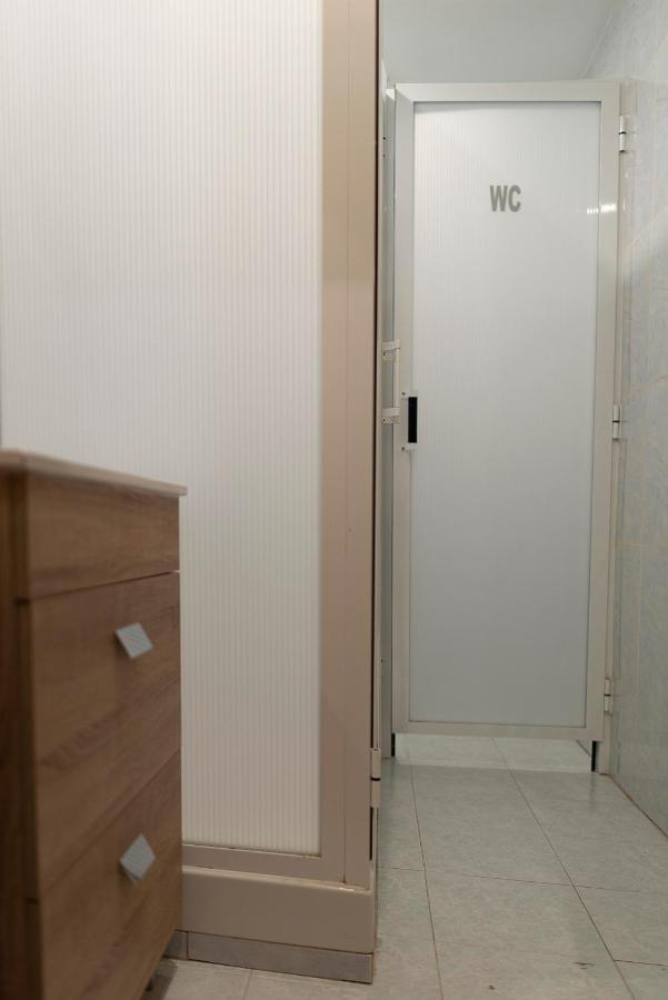 Hostal Santa Cruz ซานติอาโก เด กอมโปสเตลา ภายนอก รูปภาพ
