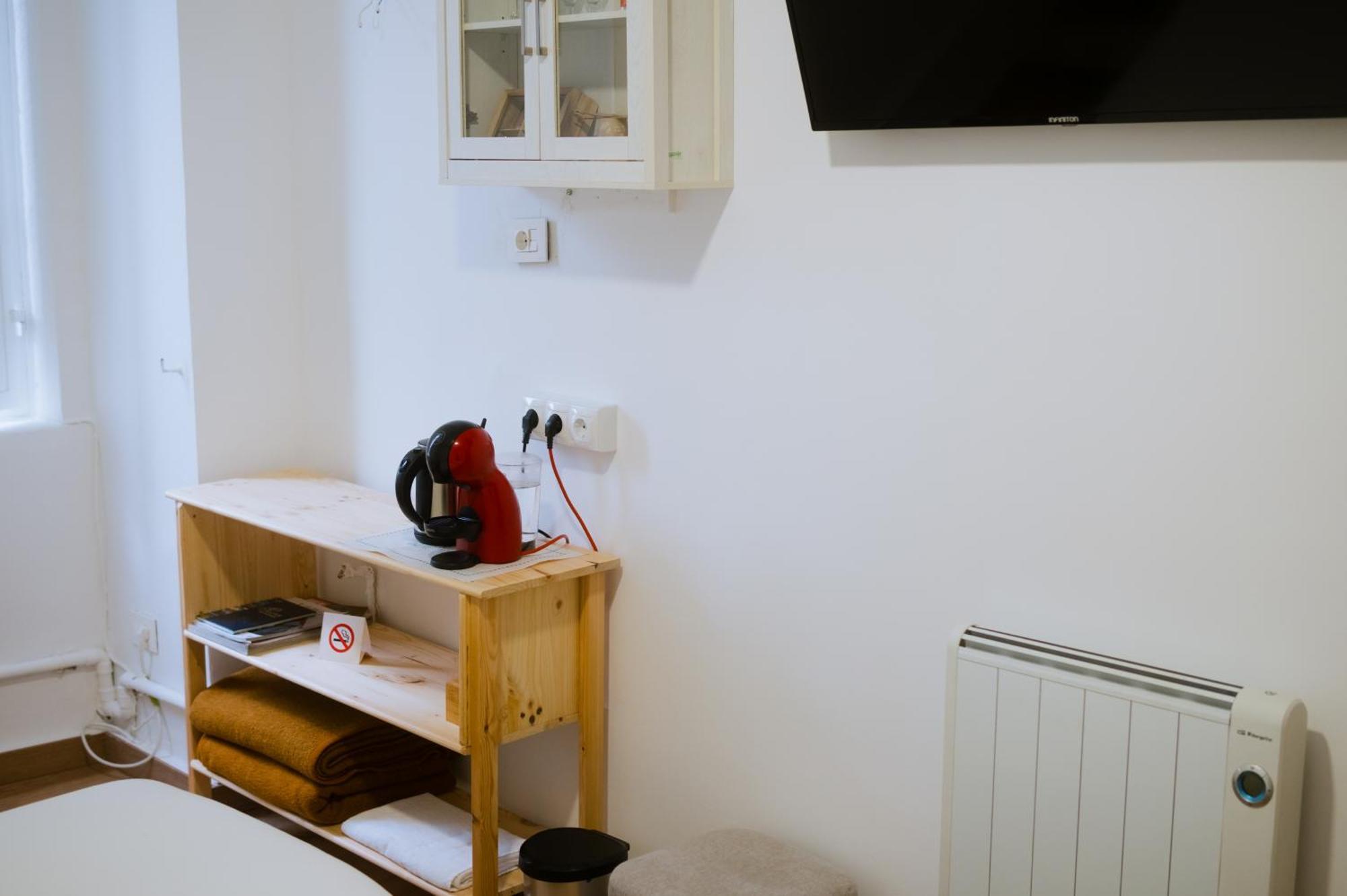 Hostal Santa Cruz ซานติอาโก เด กอมโปสเตลา ภายนอก รูปภาพ